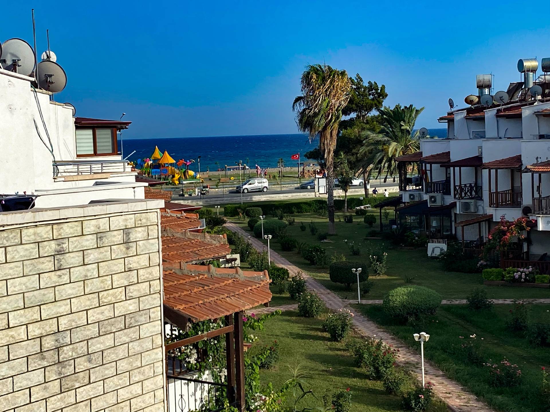 Mersin Anamur Denize Sıfır Site Içerisinde Satılık Tripleks Daire Resim 10